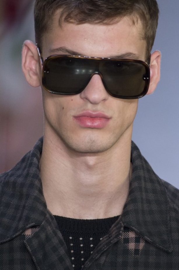 مجموعة “بوتيغا فينيتا” للأزياء لربيع وصيف 2018 !