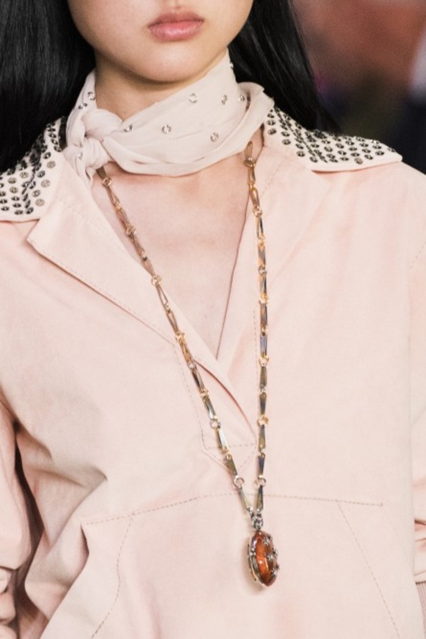 مجموعة “بوتيغا فينيتا” للأزياء لربيع وصيف 2018 !