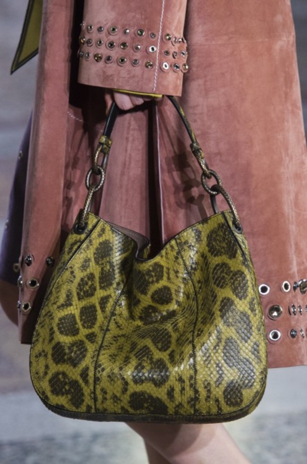 مجموعة “بوتيغا فينيتا” للأزياء لربيع وصيف 2018 !