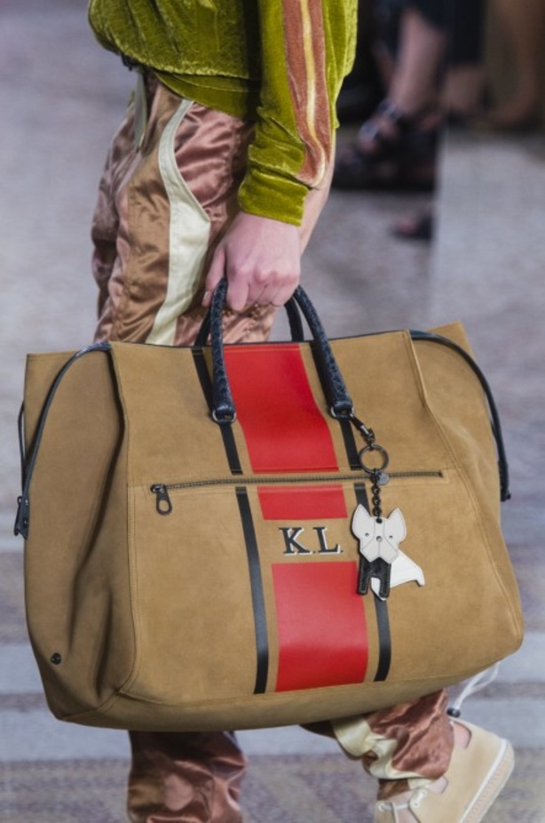 مجموعة “بوتيغا فينيتا” للأزياء لربيع وصيف 2018 !