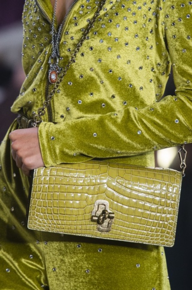 مجموعة “بوتيغا فينيتا” للأزياء لربيع وصيف 2018 !