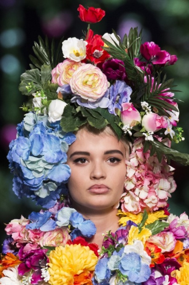 مجموعة Moschino لربيع وصيف 2018