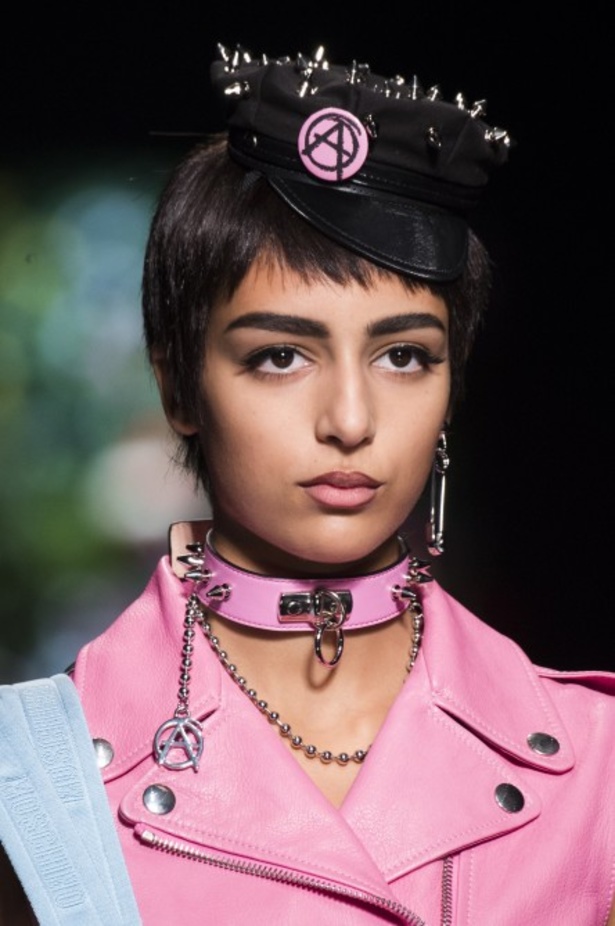 مجموعة Moschino لربيع وصيف 2018