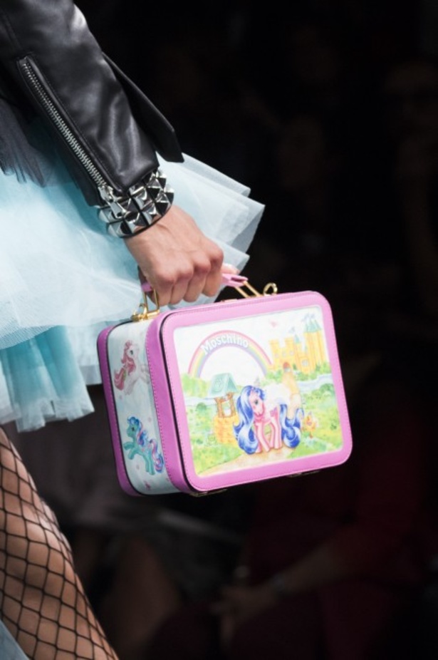 مجموعة Moschino لربيع وصيف 2018