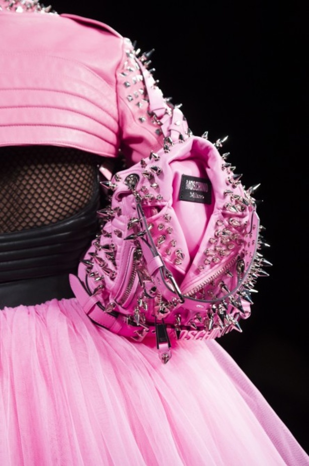 مجموعة Moschino لربيع وصيف 2018