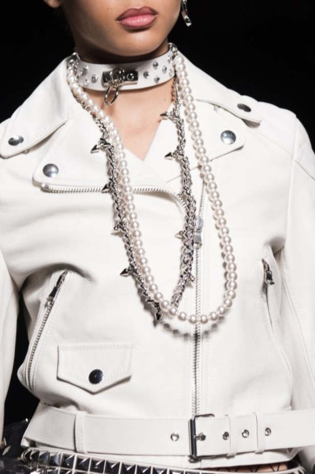 مجموعة Moschino لربيع وصيف 2018