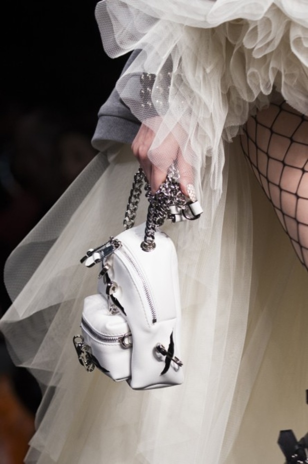 مجموعة Moschino لربيع وصيف 2018