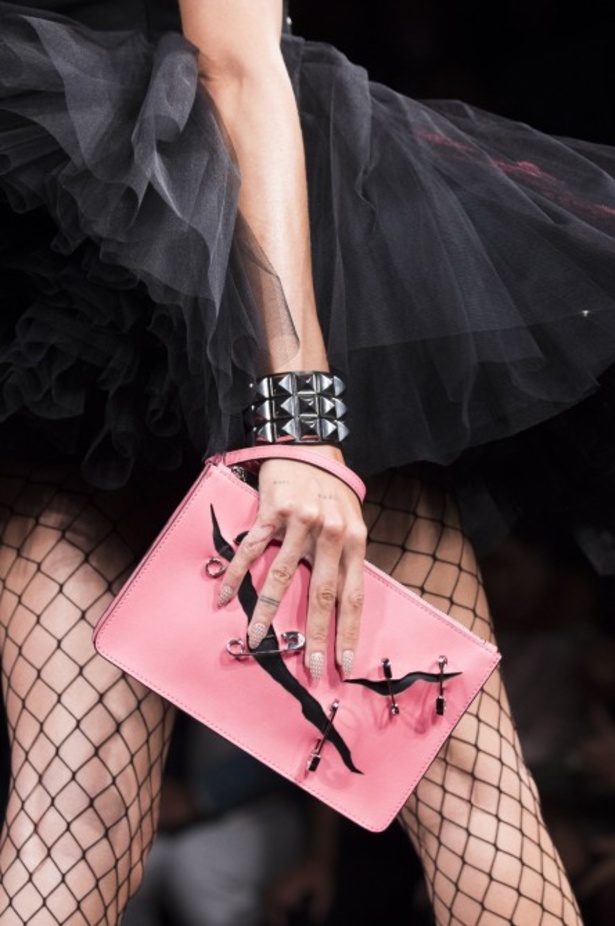 مجموعة Moschino لربيع وصيف 2018