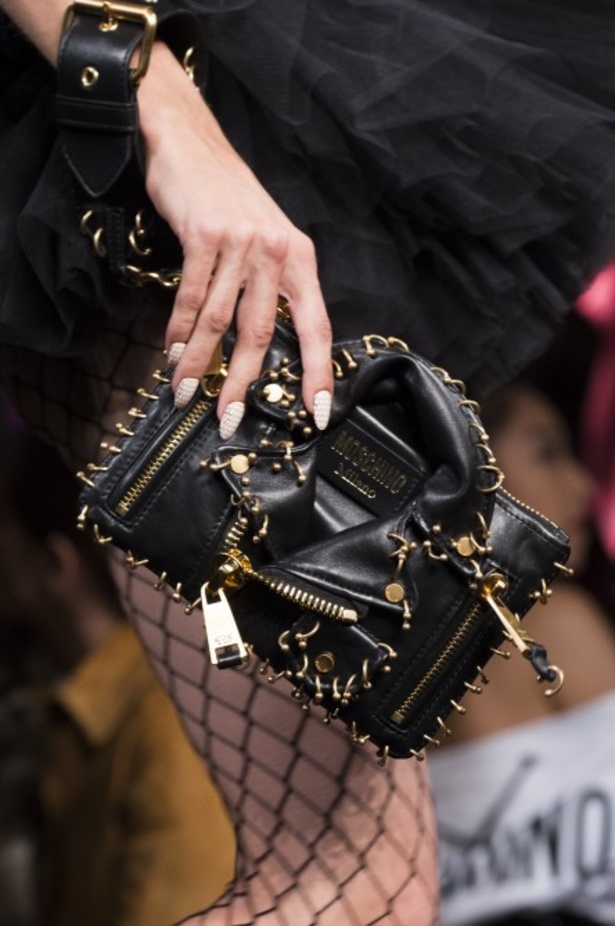 مجموعة Moschino لربيع وصيف 2018