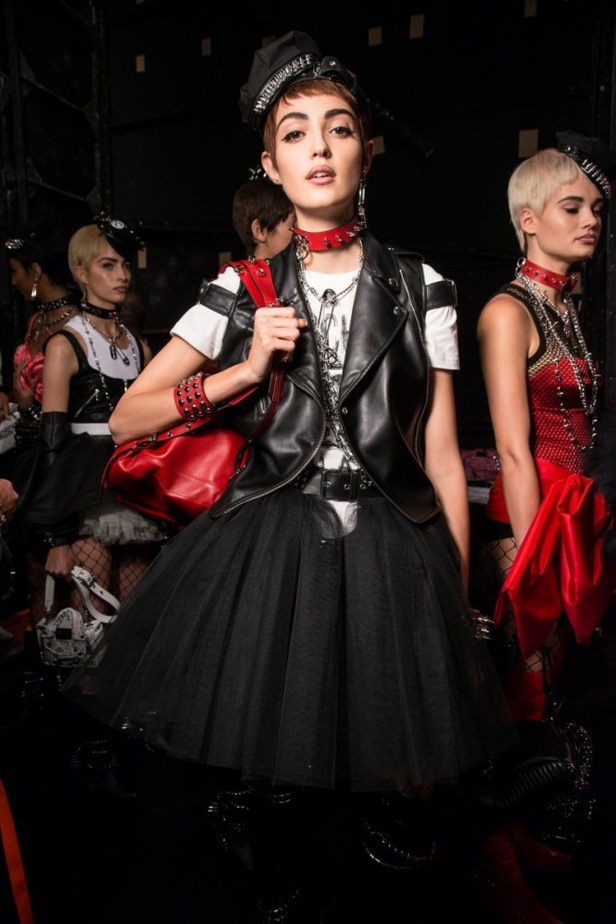 مجموعة Moschino لربيع وصيف 2018