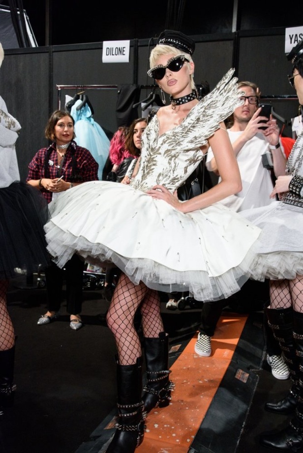 مجموعة Moschino لربيع وصيف 2018