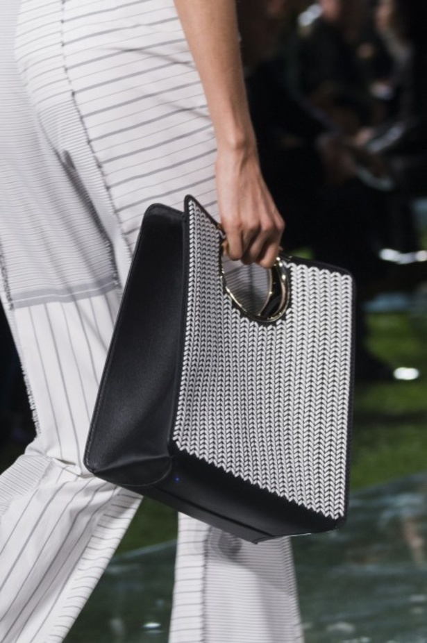 مجموعة "سلفاتوري فيراغامو" لموسم ربيع وصيف 2018