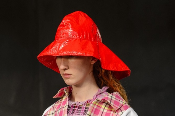 عرض أزياء MSGM لموسمي ربيع وصيف 2018 !