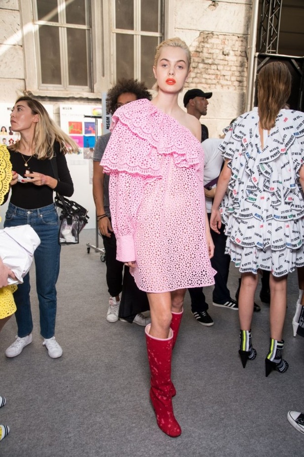 عرض أزياء MSGM لموسمي ربيع وصيف 2018 !