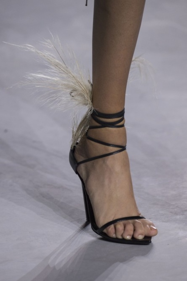 مجموعة Saint Laurent لموسمي ربيع وصيف 2018!