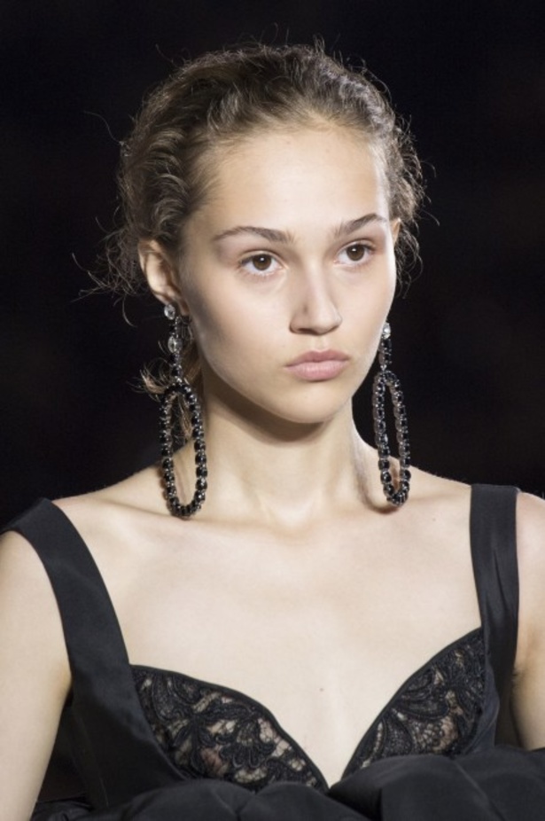 مجموعة Saint Laurent لموسمي ربيع وصيف 2018!