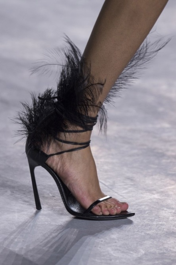 مجموعة Saint Laurent لموسمي ربيع وصيف 2018!