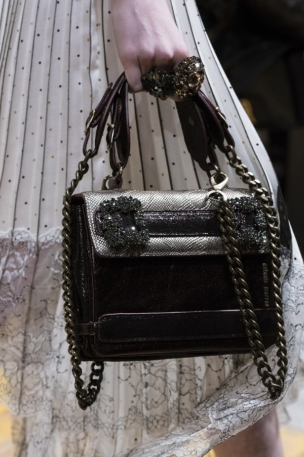 مجموعة "أنطونيو ماراس" لموسم ربيع وصيف 2018