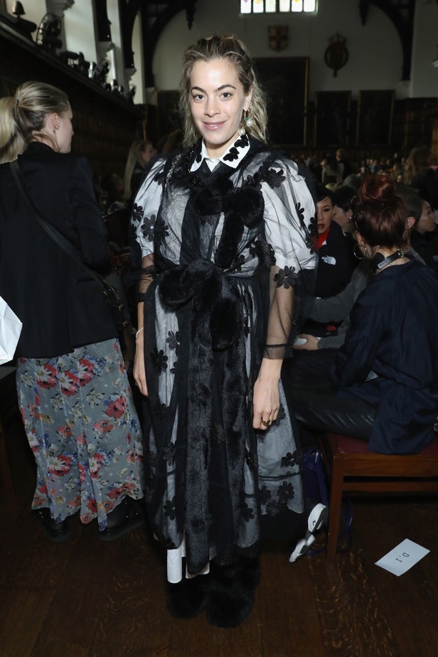 عرض روشاس لربيع وصيف 2018 باسبوع الموضة في باريس