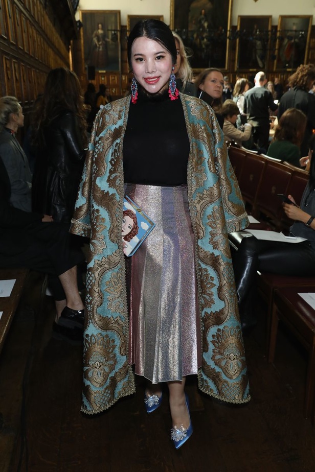 عرض روشاس لربيع وصيف 2018 باسبوع الموضة في باريس