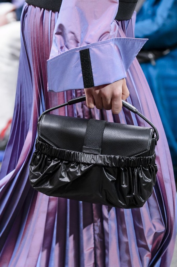 مجموعة كريستوفر كاين للألبسة الجاهزة لخريف و شتاء 2017