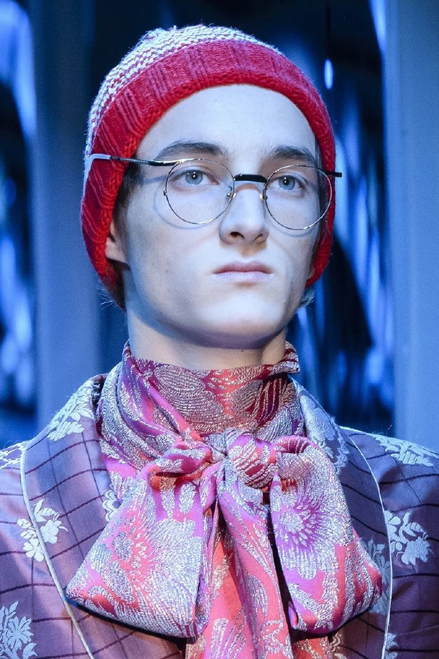 الازياء المشجرة بالوان مبهجة احدث موضة من دار غوتشي في شتاء 2018