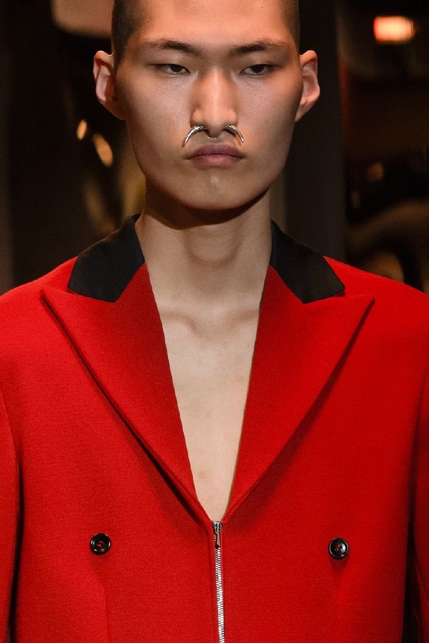 الازياء المشجرة بالوان مبهجة احدث موضة من دار غوتشي في شتاء 2018