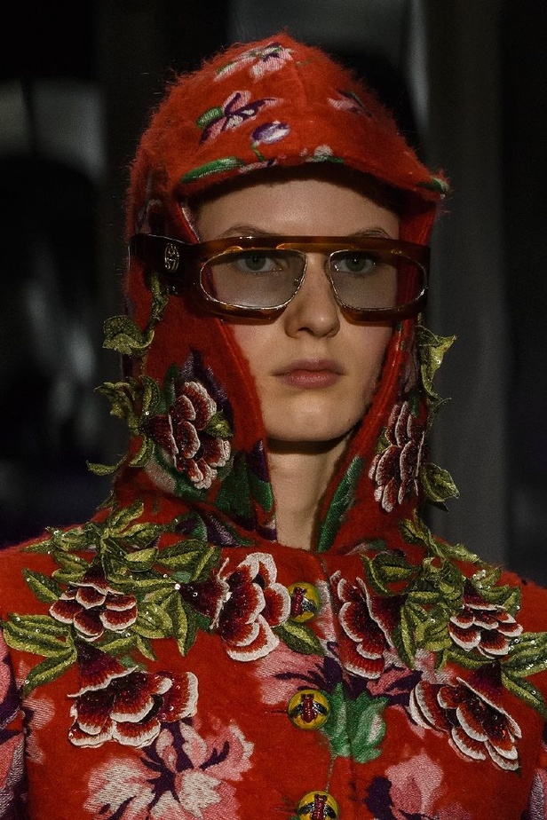 الازياء المشجرة بالوان مبهجة احدث موضة من دار غوتشي في شتاء 2018