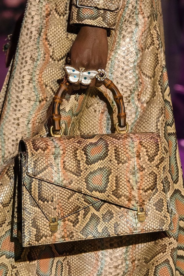 الازياء المشجرة بالوان مبهجة احدث موضة من دار غوتشي في شتاء 2018