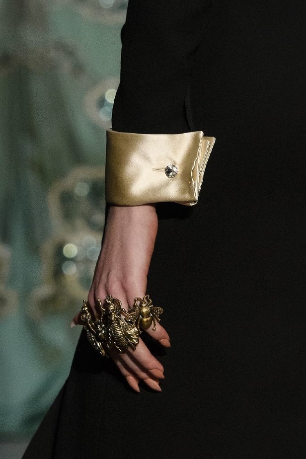 الازياء المشجرة بالوان مبهجة احدث موضة من دار غوتشي في شتاء 2018