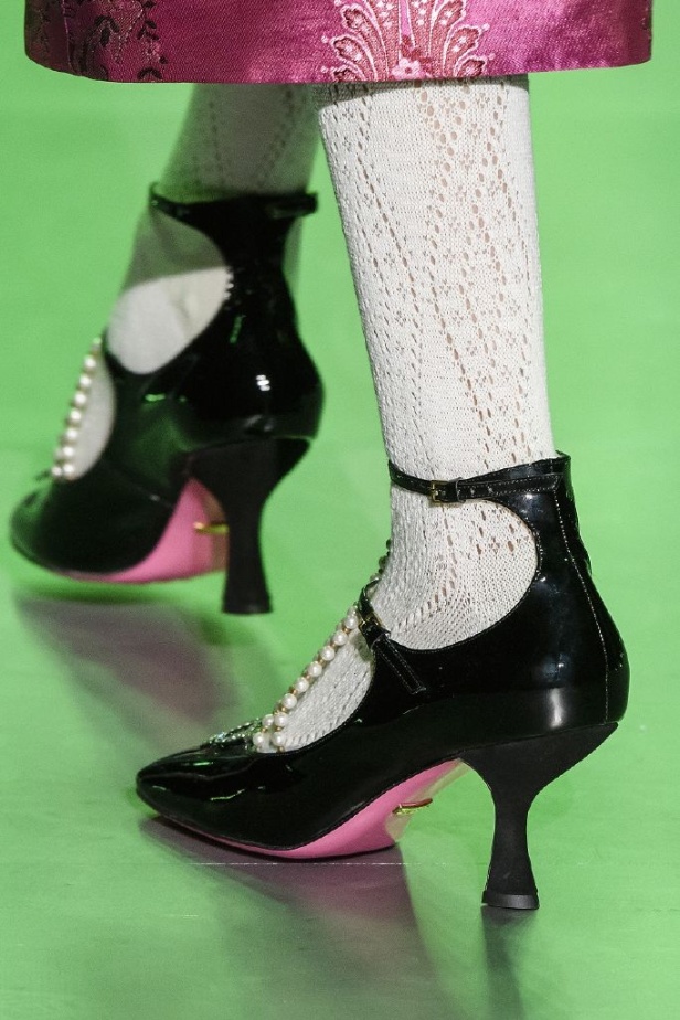 الازياء المشجرة بالوان مبهجة احدث موضة من دار غوتشي في شتاء 2018