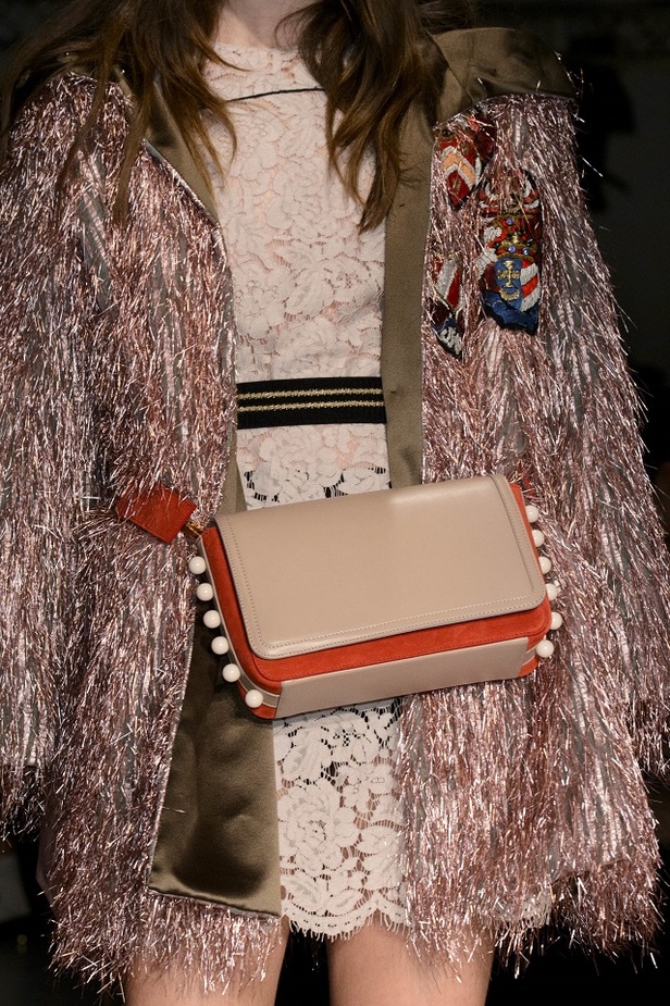 مجموعة Les Copains الأنيقة لخريف وشتاء 2017