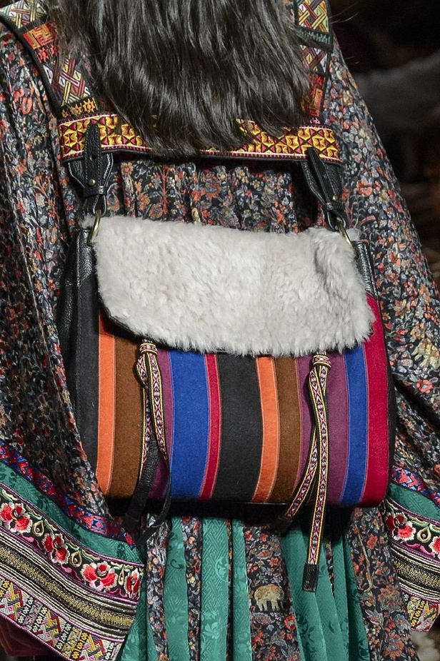 مجموعة متعددة الألوان منEtro  لخريف وشتاء 2017