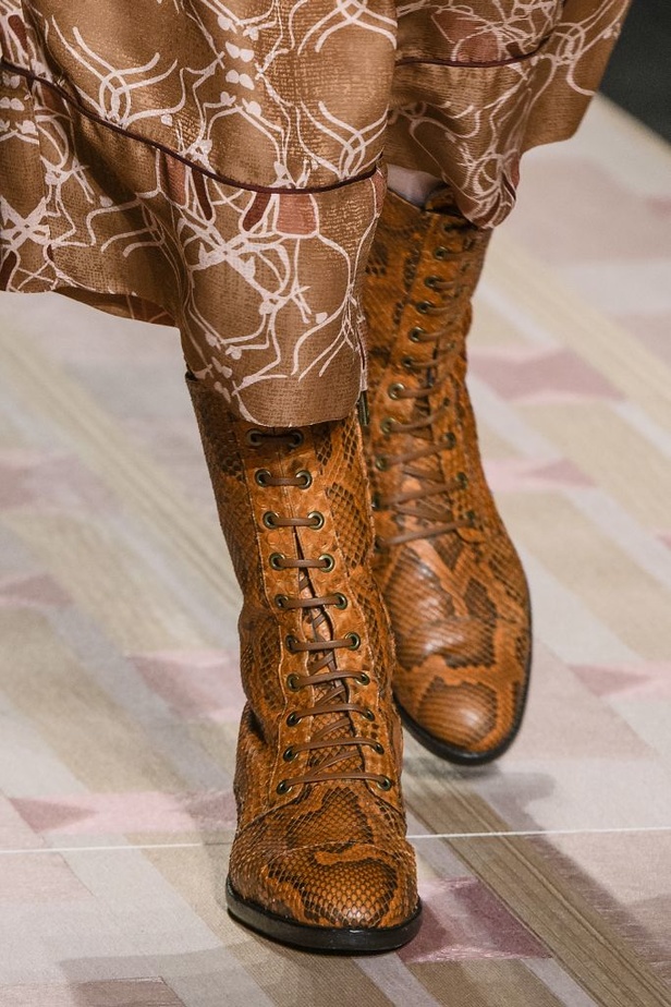 عرض أزياء Trussardi لخريف وشتاء ٢٠١٧!