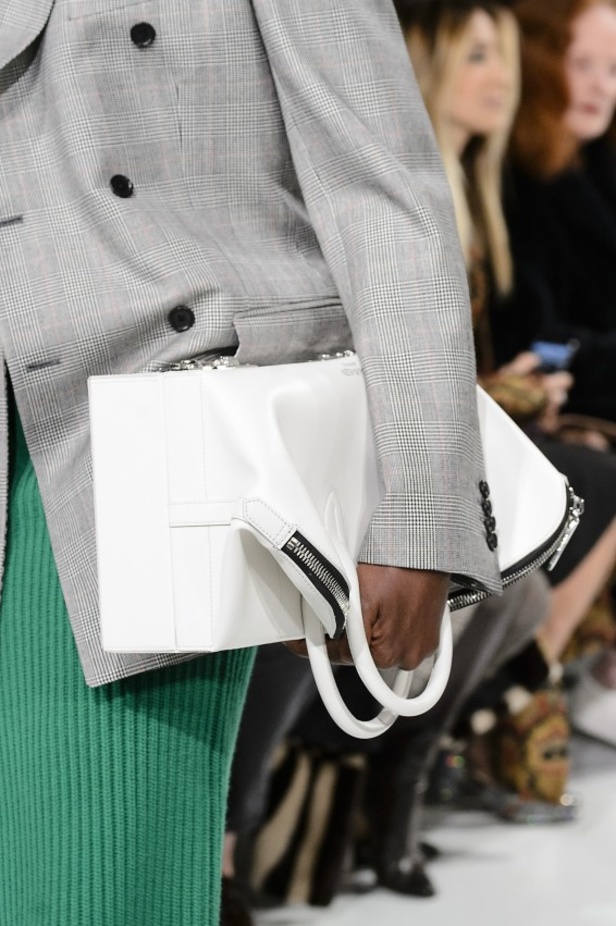 مجموعة Calvin Klein للأزياء الجاهزة لخريف ٢٠١٧!