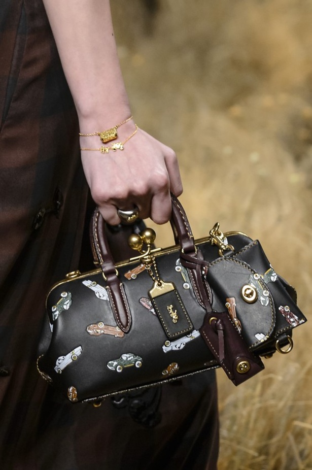 مجموعة Coach 1941  للأزياء الجاهزة  لخريف وشتاء ٢٠١٧ !