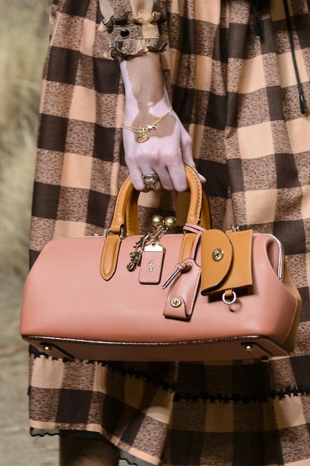 مجموعة Coach 1941  للأزياء الجاهزة  لخريف وشتاء ٢٠١٧ !