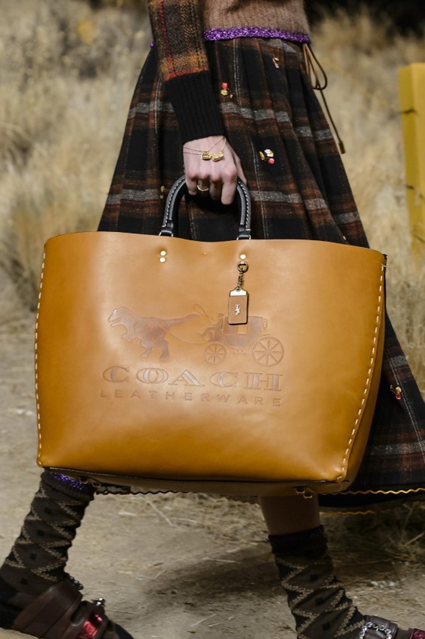 مجموعة Coach 1941  للأزياء الجاهزة  لخريف وشتاء ٢٠١٧ !