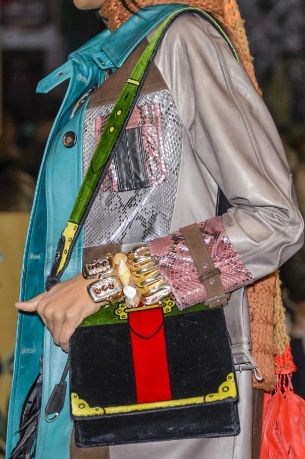 عرض أزياء Prada لخريف ٢٠١٧ !