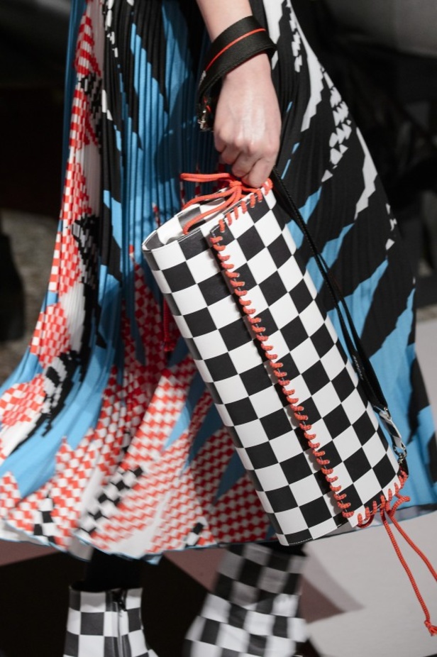 عرض أزياء Msgm لخريف وشتاء 2017