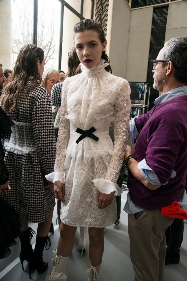 مجموعة جيامباتيستا فالي Giambattista Valli لخريف وشتاء 2017