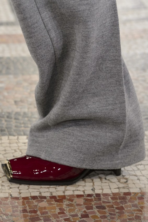 عرض أزياء ستيلا مكارتني لموسم خريف وشتاء 2017