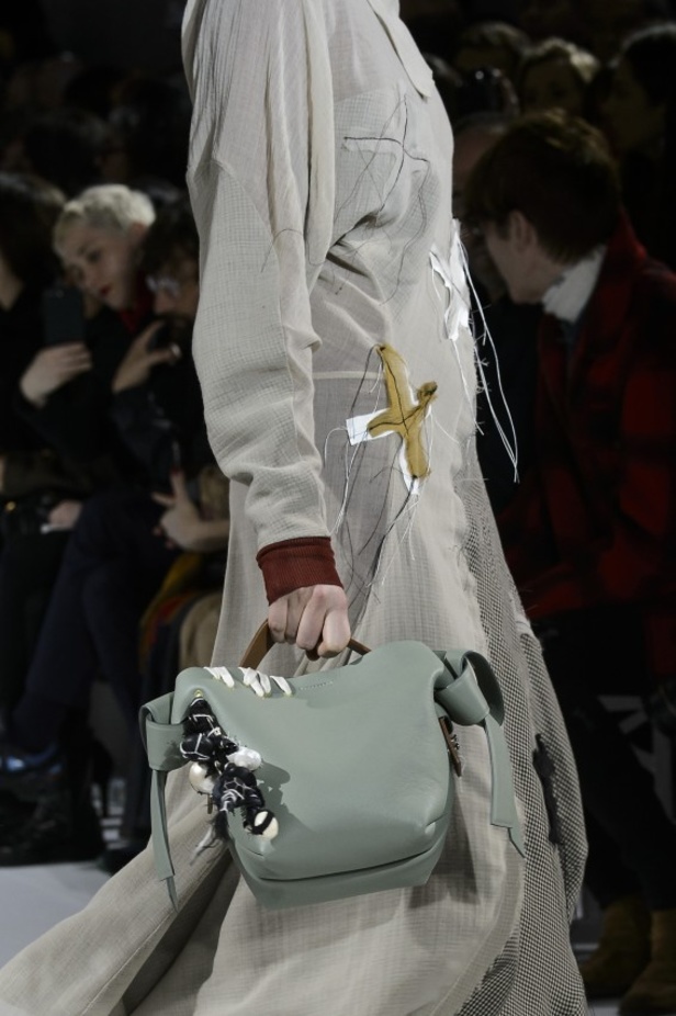 مجموعةAcne Studios  لخريف وشتاء 2017