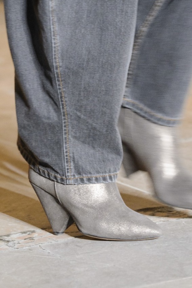 عرض أزياء إيزابيل ماران لخريف وشتاء 2017