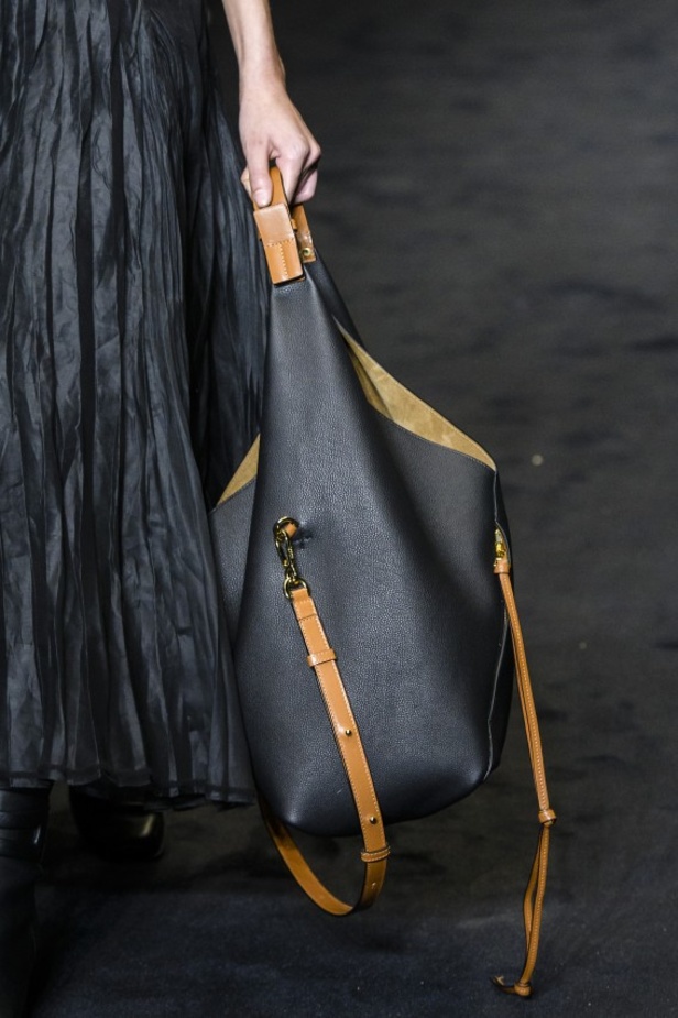 مجموعة لويفي Loewe لخريف وشتاء 2017