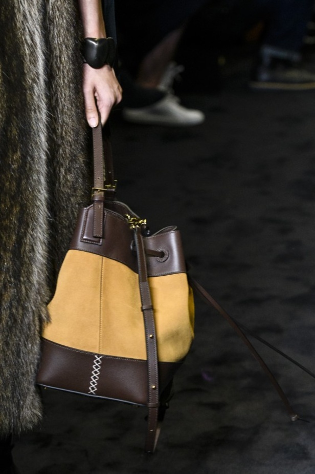 مجموعة لويفي Loewe لخريف وشتاء 2017