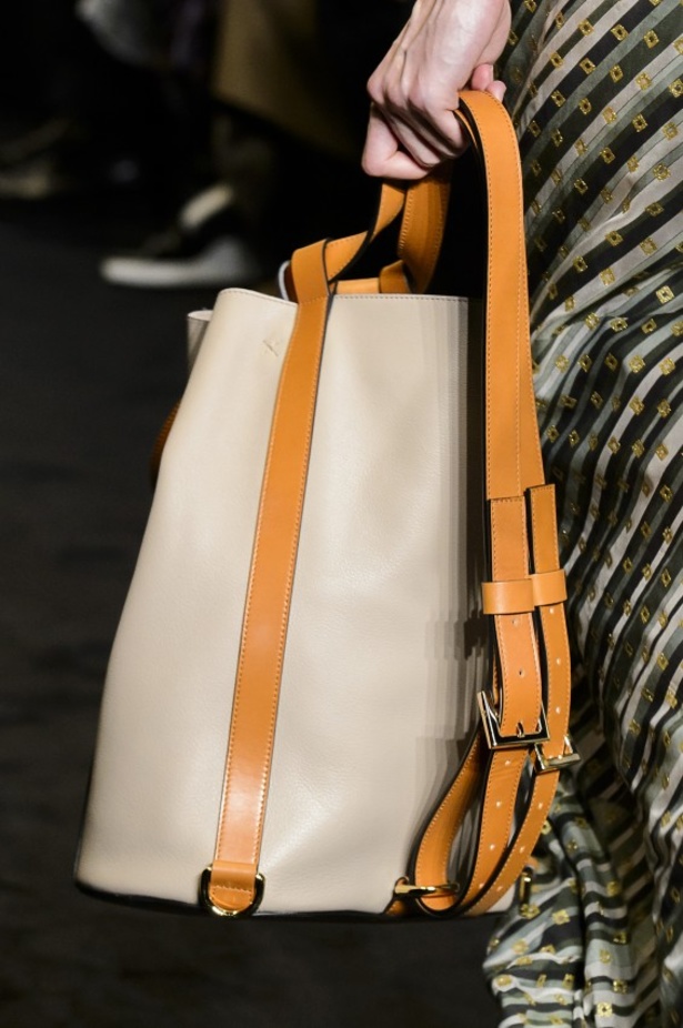 مجموعة لويفي Loewe لخريف وشتاء 2017