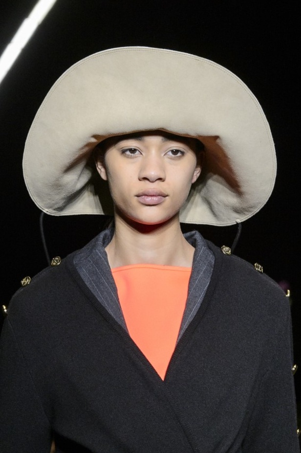 مجموعة لويفي Loewe لخريف وشتاء 2017