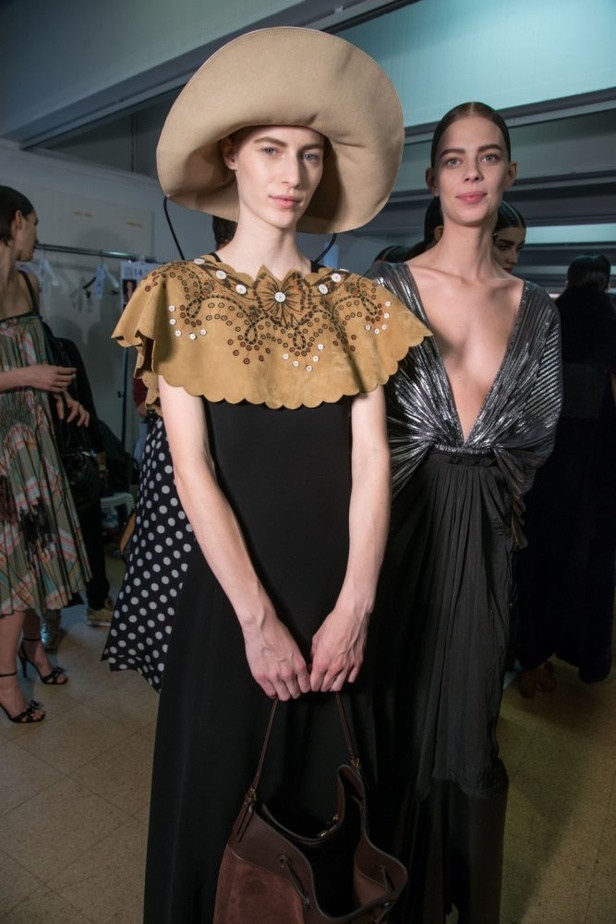 مجموعة لويفي Loewe لخريف وشتاء 2017