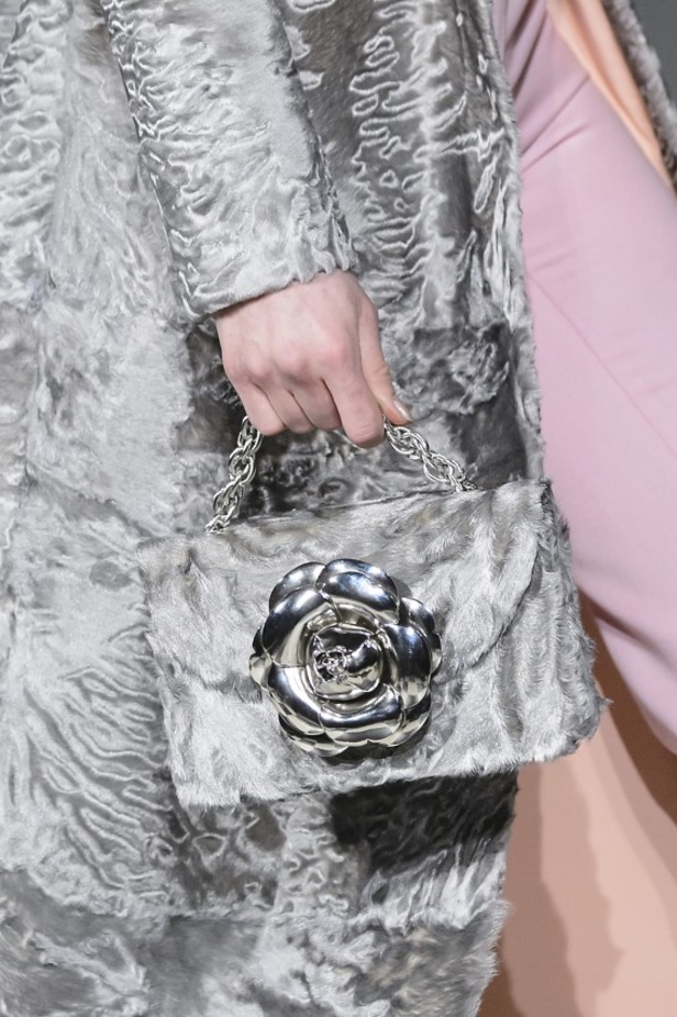 مجموعة اوسكار دي لارنتا لخريف 2017